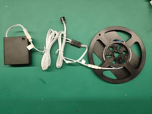 Aanpassen van de batterij aangepaste LED strip met magnetische schakelaar kastverlichting